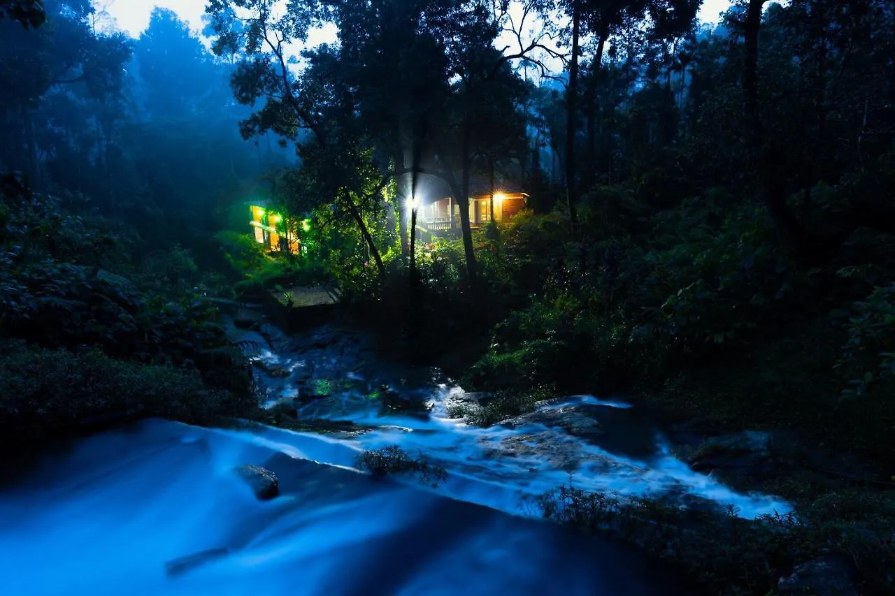 Hotel Falling Waters Munnar