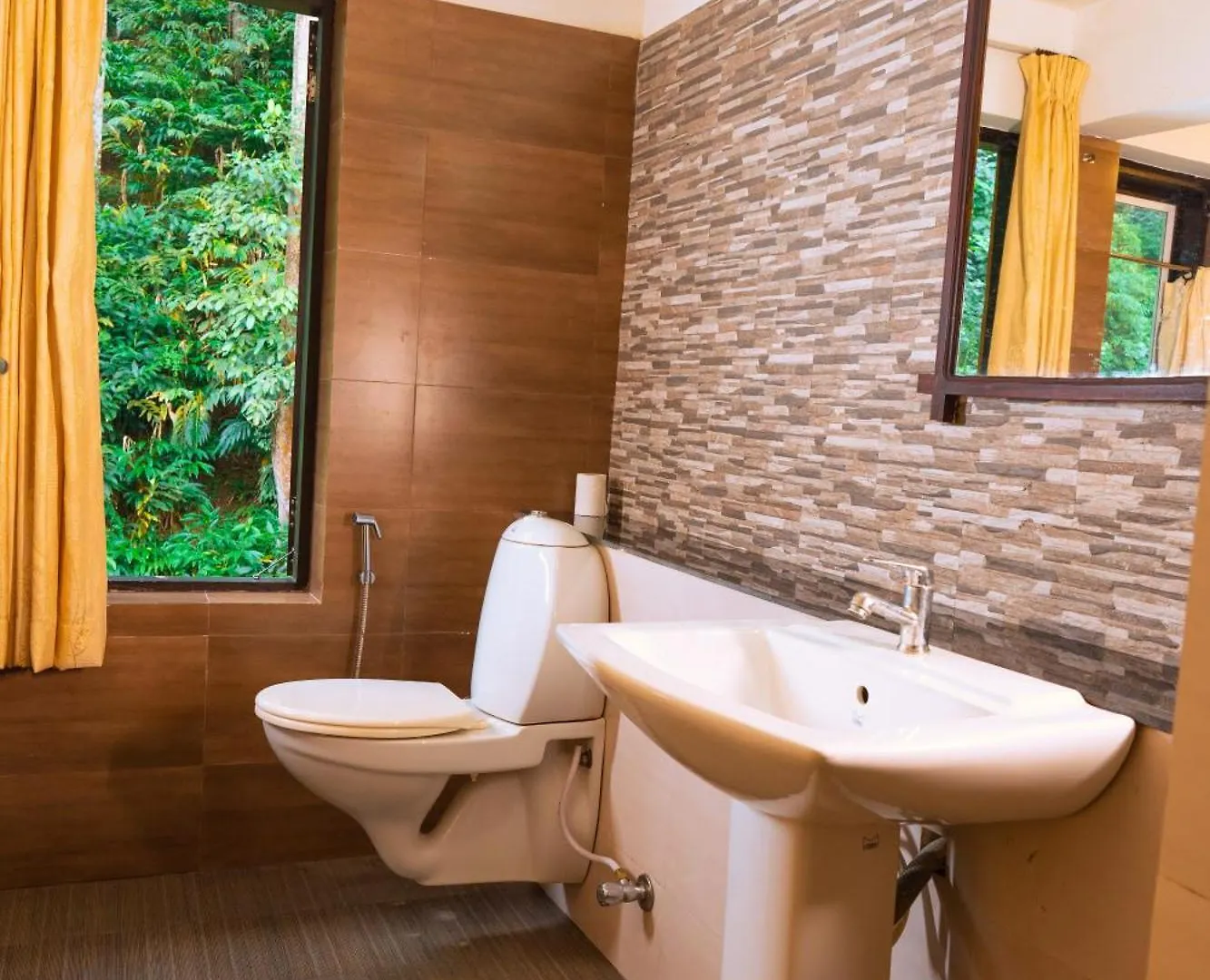 Falling Waters Munnar Hotel